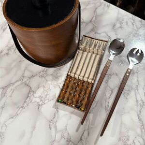 Stylish Brown Bar Accessory Set